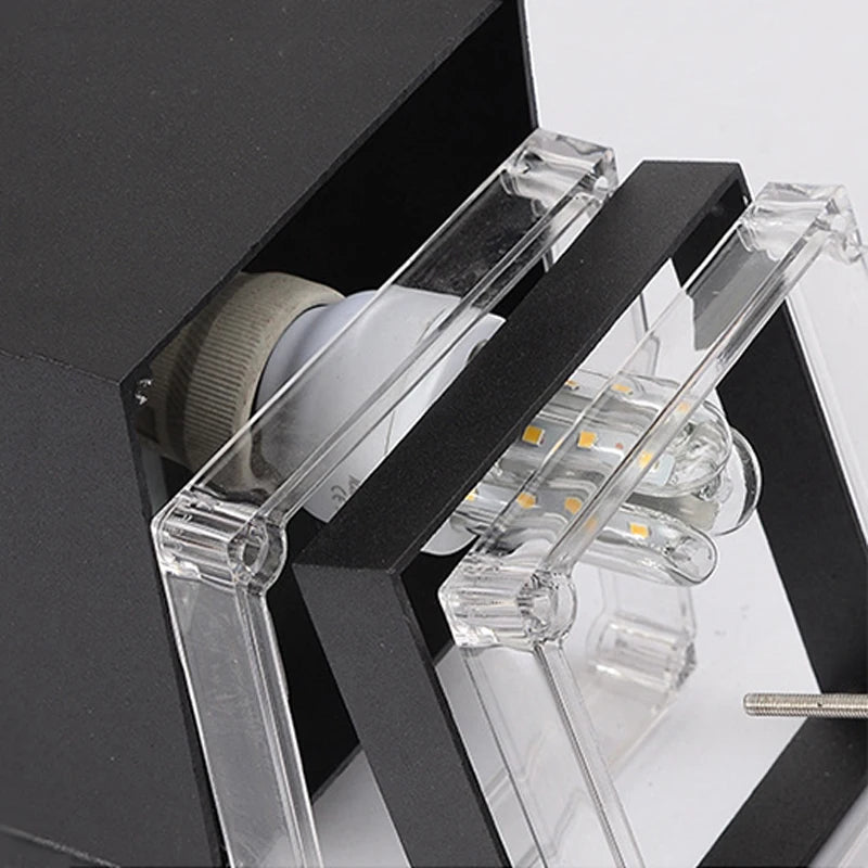 Luminaire Extérieur LED en Aluminium Étanche E27 pour Pelouse et Jardin - Luminous Place